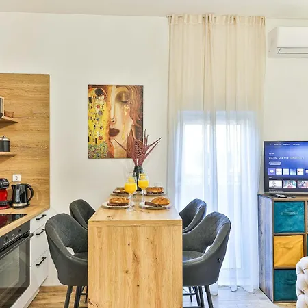 Apartment Ipm