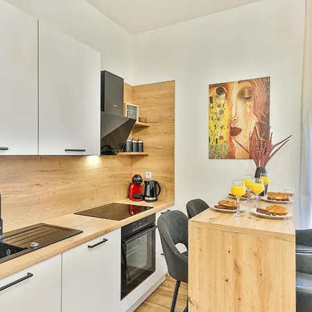 Ipm Apartment Kaštela