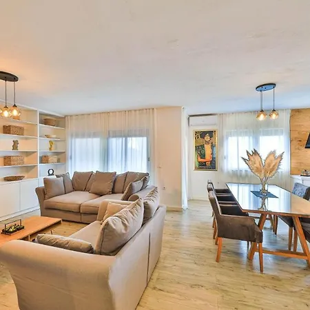 Ipm Apartamento Kaštela